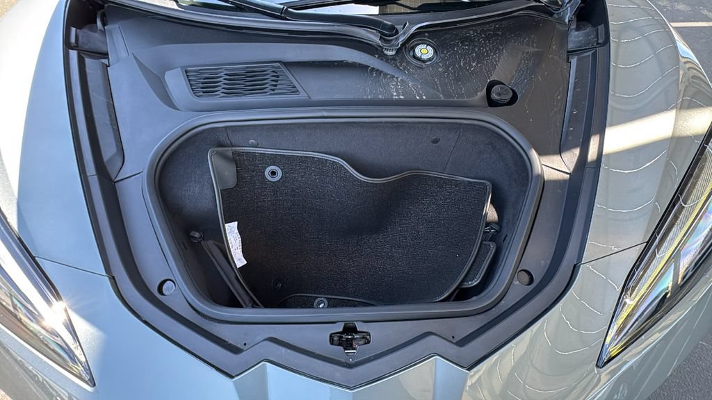 Used 2022 Chevrolet Corvette Stingray Premium Cpe w/ Z51 Performance Package RWD image 24