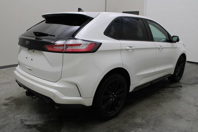 Certified 2020 Ford Edge ST-Line w/ Cold Weather Package AWD/4WD image 19