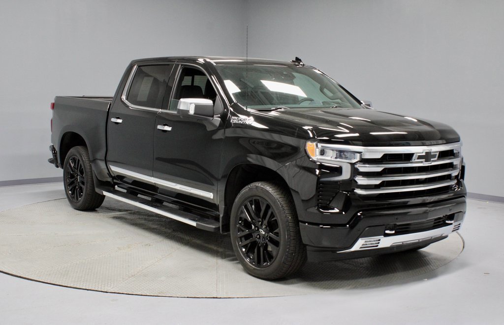 Used 2025 Chevrolet Silverado 1500 High Country w/ Technology Package image 7