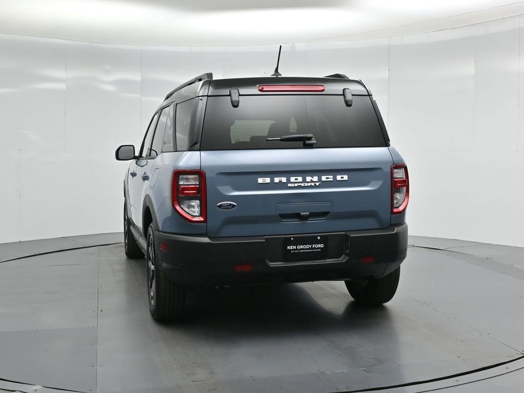 Certified 2024 Ford Bronco Sport Outer Banks w/ Tech Package image 17