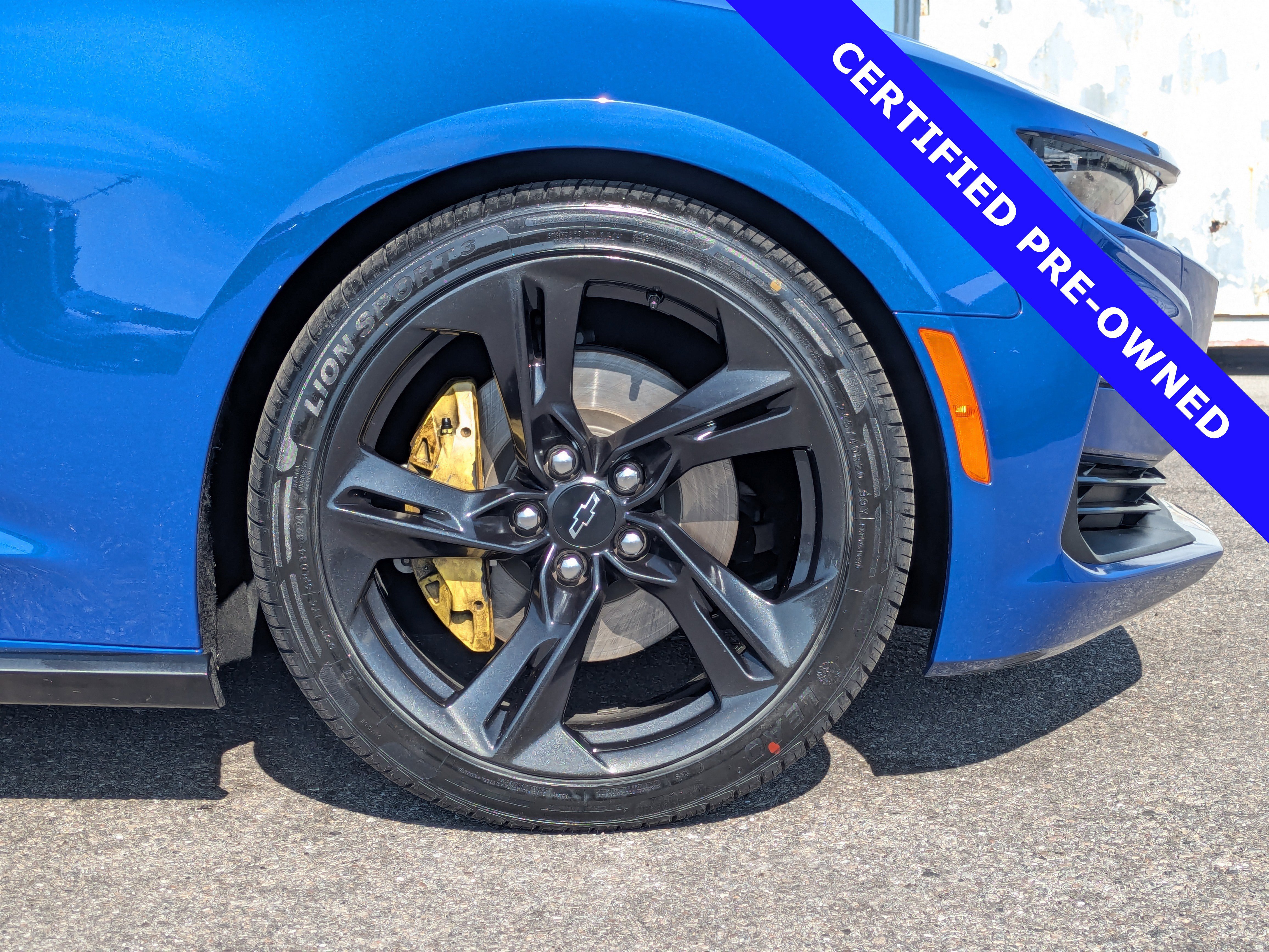 Used 2020 Chevrolet Camaro SS w/ LPO, Camaro Logo Package image 11