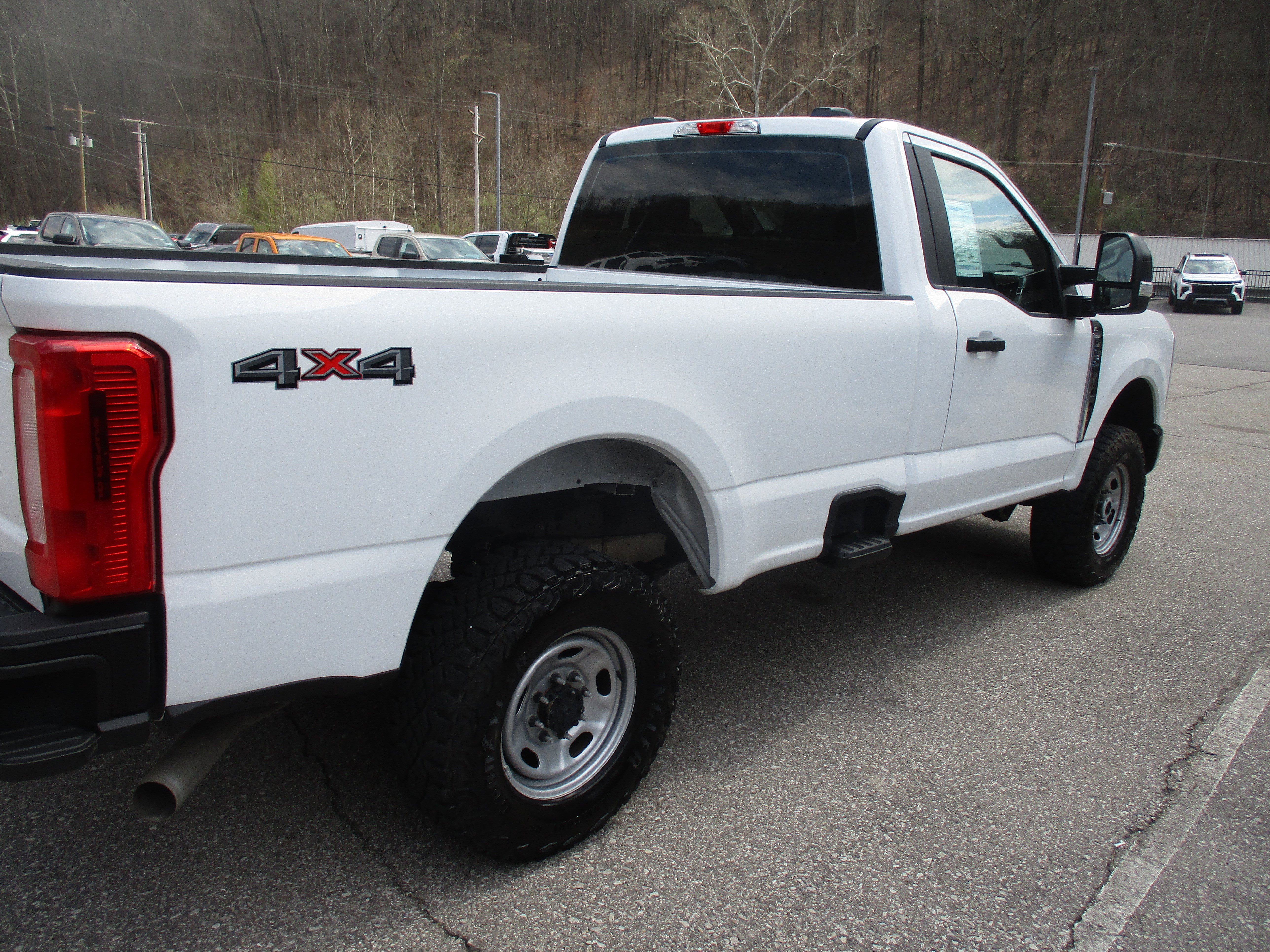 Certified 2025 Ford F250 XL w/ XL Off-Road Package AWD/4WD image 4