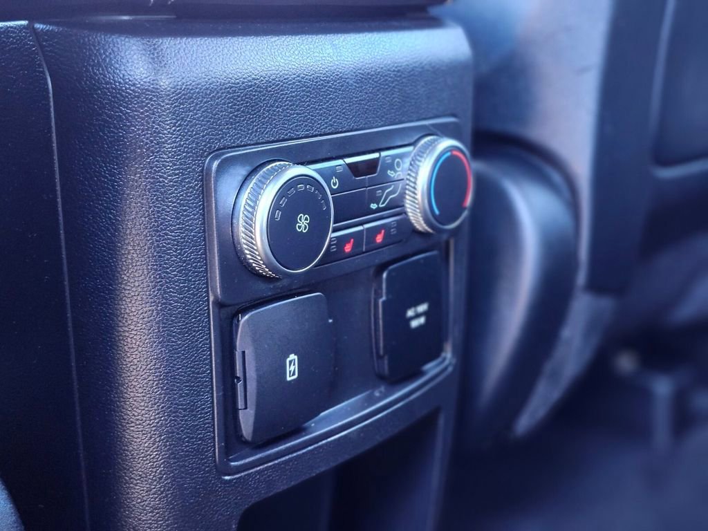 Certified 2020 Ford Explorer ST w/ Premium Technology Package image 17