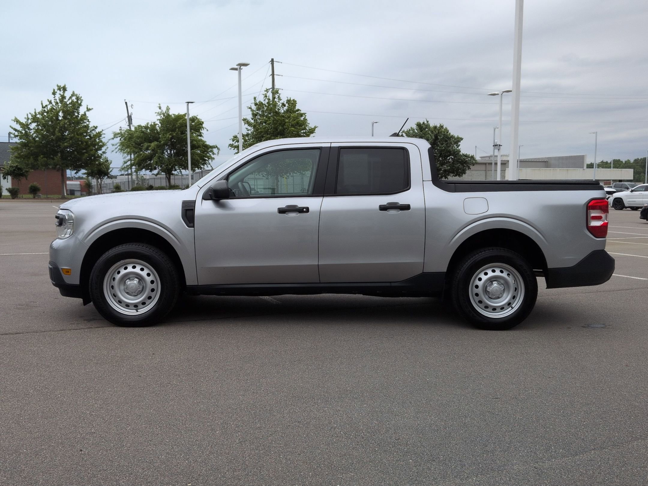 Certified 2023 Ford Maverick XL FWD image 7