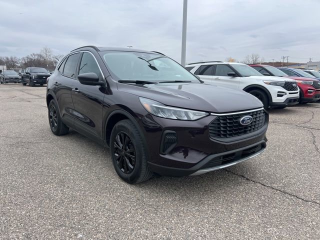 Certified 2023 Ford Escape Active image 3