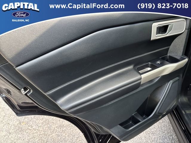 Certified 2023 Ford Explorer Limited w/ Equipment Group 301A AWD/4WD image 17