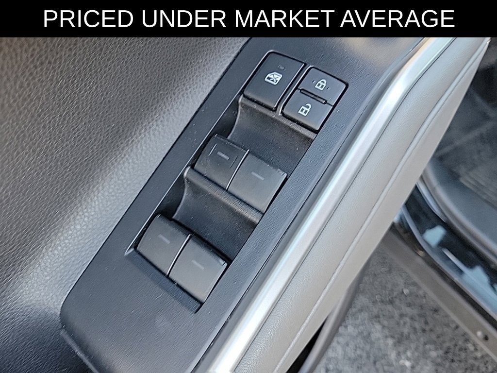 Used 2020 Toyota Highlander XLE AWD/4WD image 20