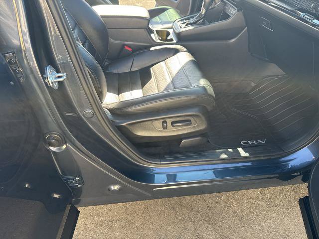 Used 2023 Honda CR-V EX-L image 25