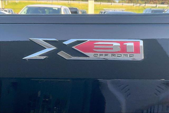 Used 2022 GMC Sierra 1500 SLT w/ SLT Premium Plus Package AWD/4WD image 25