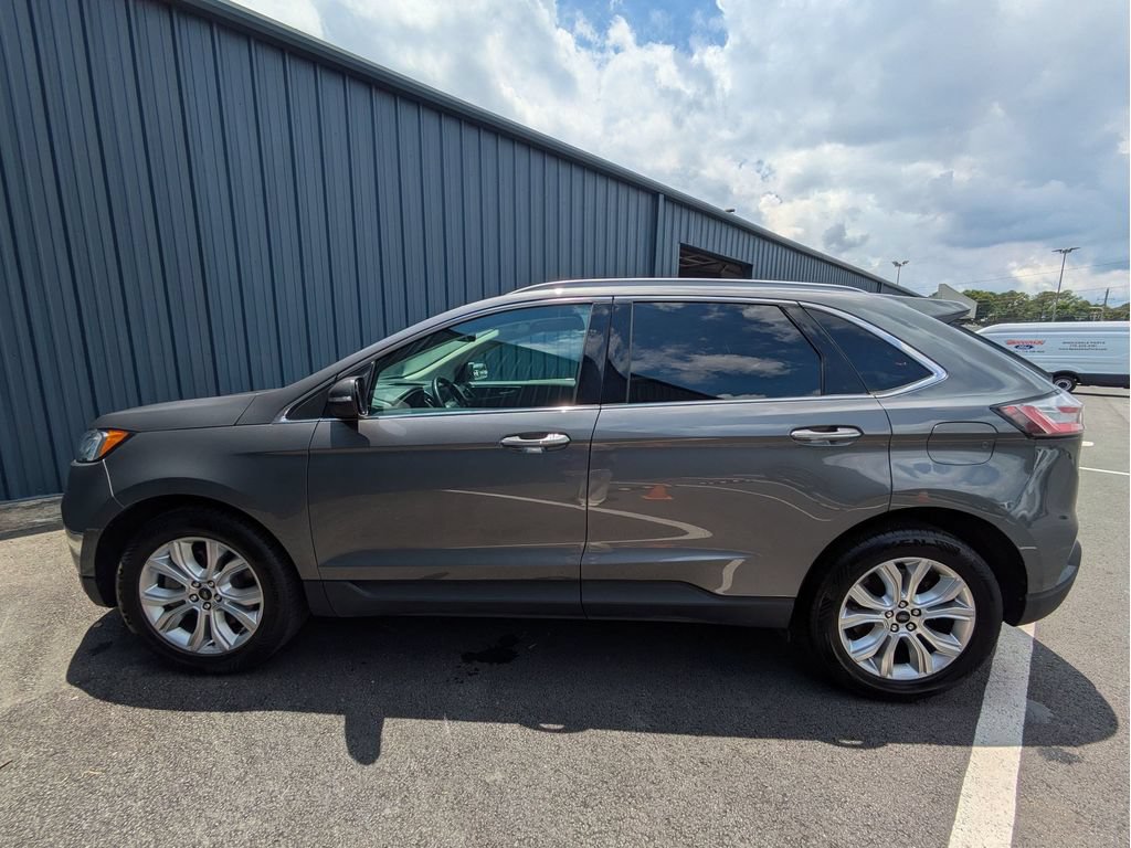 Certified 2024 Ford Edge Titanium AWD/4WD image 11