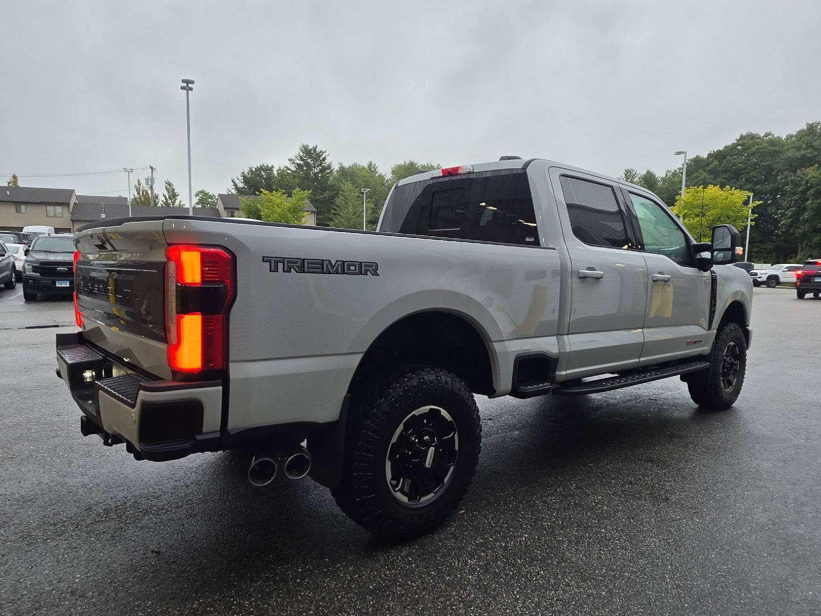 Certified 2026 Ford F350 Platinum w/ Tremor Off-Road Package AWD/4WD image 3