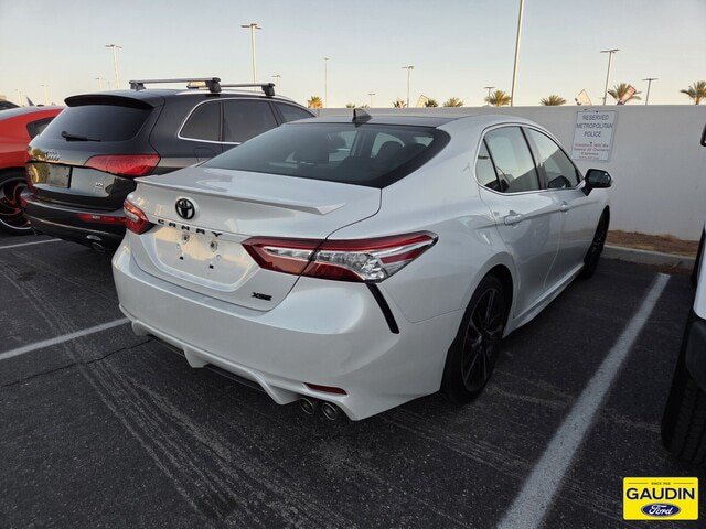 Used 2020 Toyota Camry XSE FWD image 2