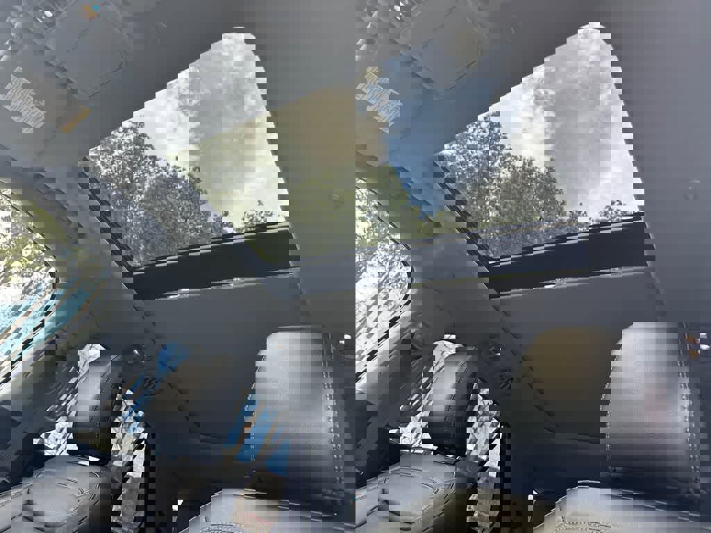 Certified 2022 Ford Explorer Limited w/ Hybrid Equipment Group 310A image 34