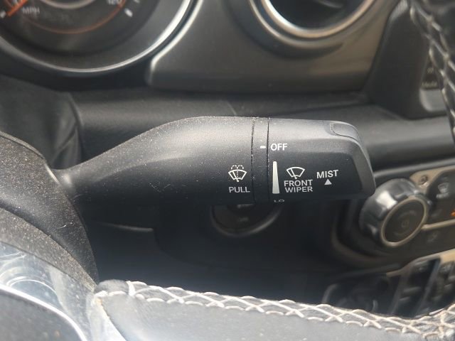 Used 2022 Jeep Gladiator Overland w/ LED Lighting Group AWD/4WD image 37
