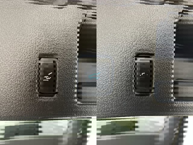 Certified 2024 Ford Escape Platinum image 38