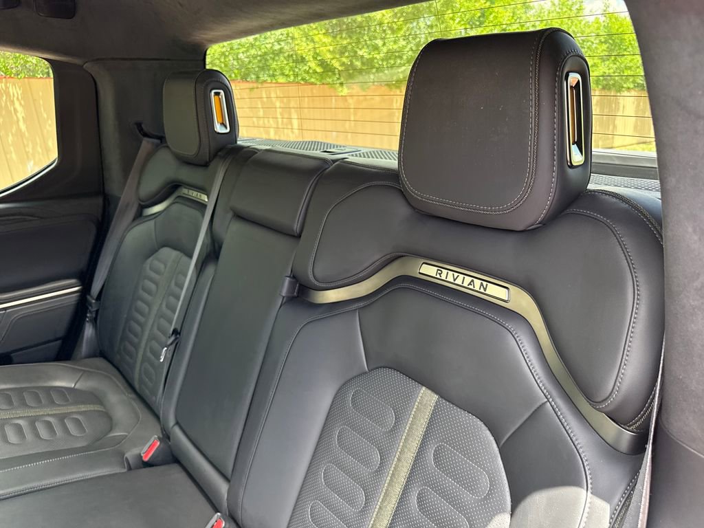 Used 2025 Rivian R1T Adventure AWD/4WD image 18