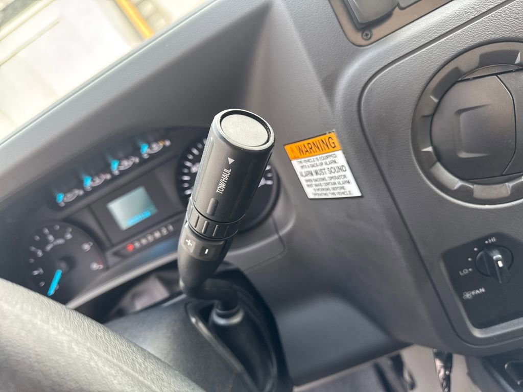 Certified 2025 Ford E-450 and Econoline 450 Super Duty w/ Power Equipment Group image 29