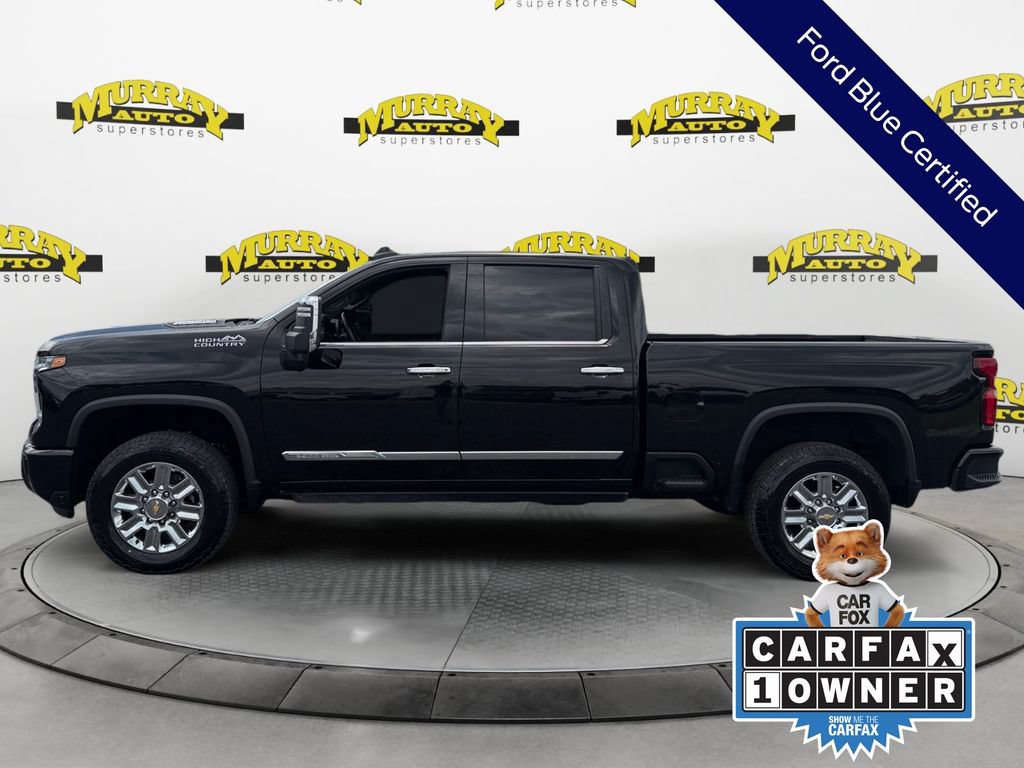 Used 2024 Chevrolet Silverado 2500 High Country w/ Technology Package AWD/4WD image 3