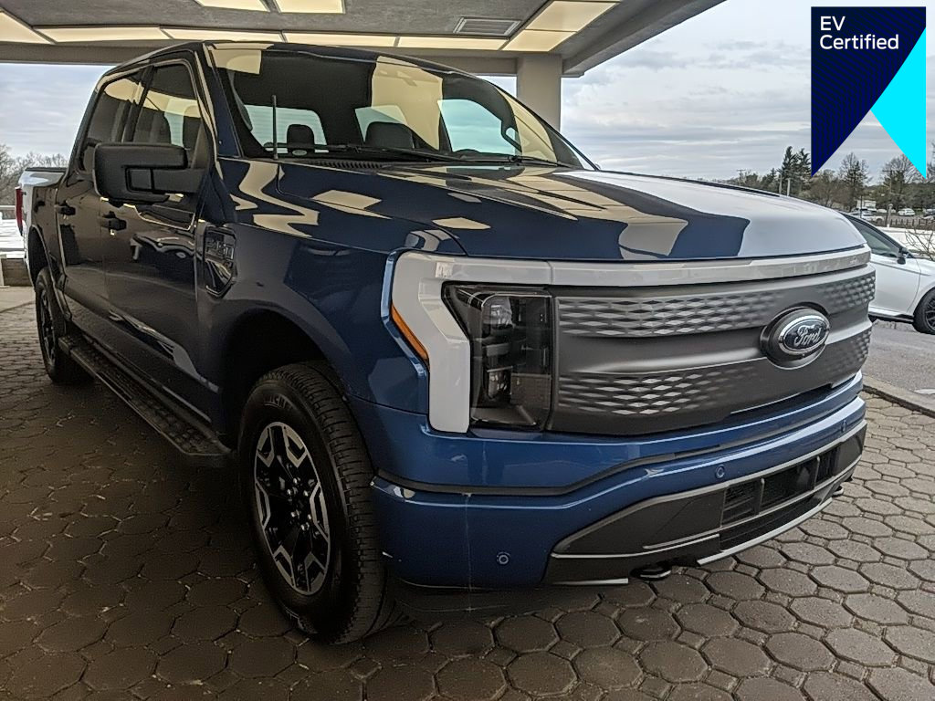 Certified 2022 Ford F150 Lightning XLT w/ Max Trailer Tow Package image 1