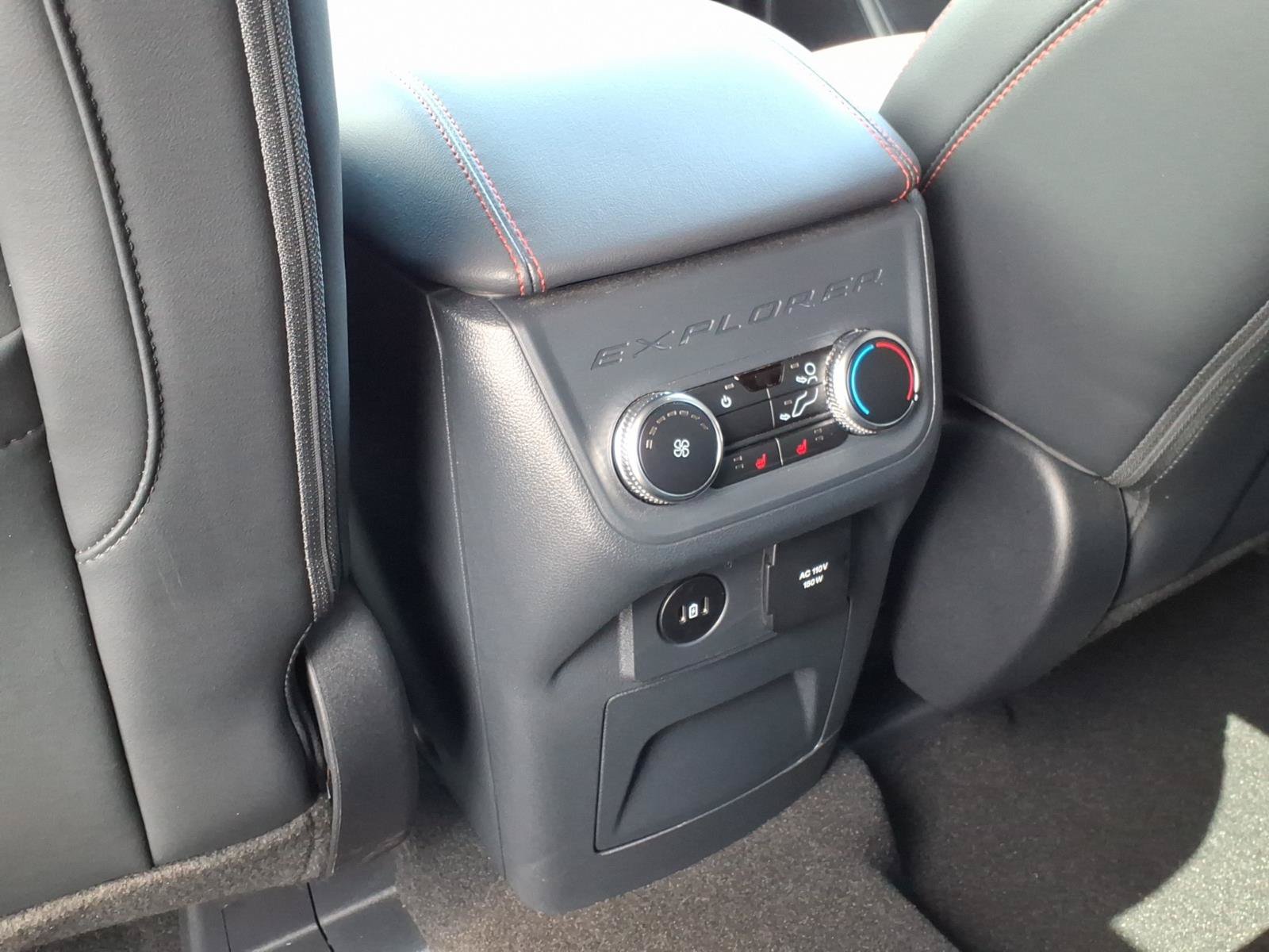 Certified 2025 Ford Explorer ST AWD/4WD image 13
