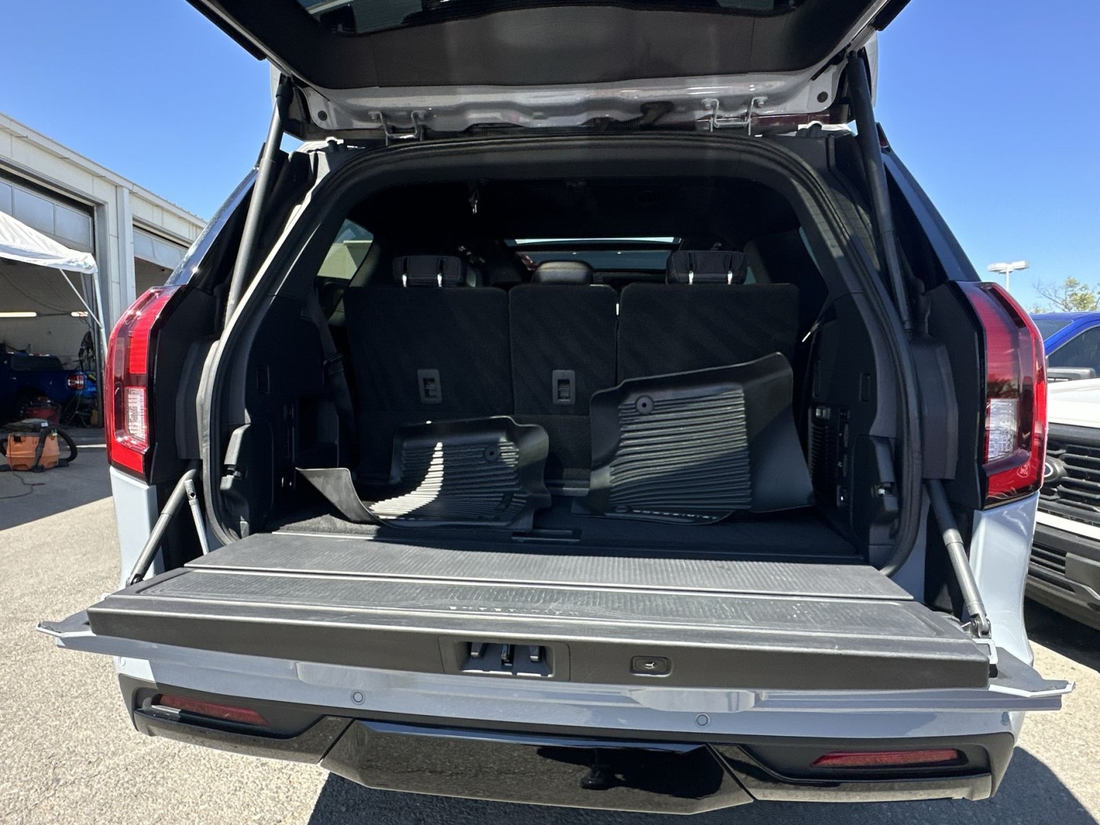 Certified 2025 Ford Expedition Tremor AWD/4WD image 35