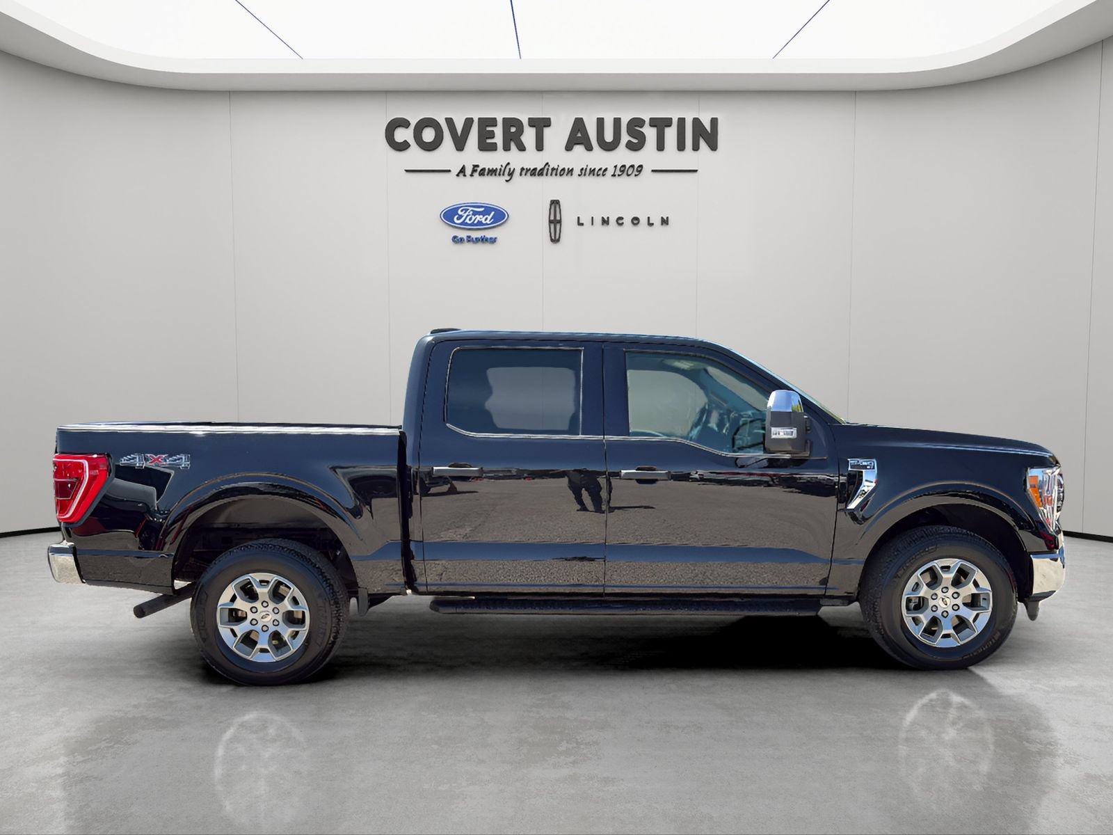 Certified 2022 Ford F150 XLT w/ Equipment Group 301A Mid AWD/4WD image 7