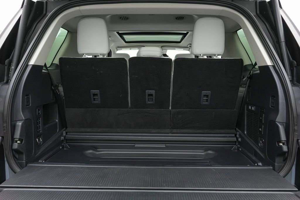 Certified 2025 Ford Expedition Platinum image 27