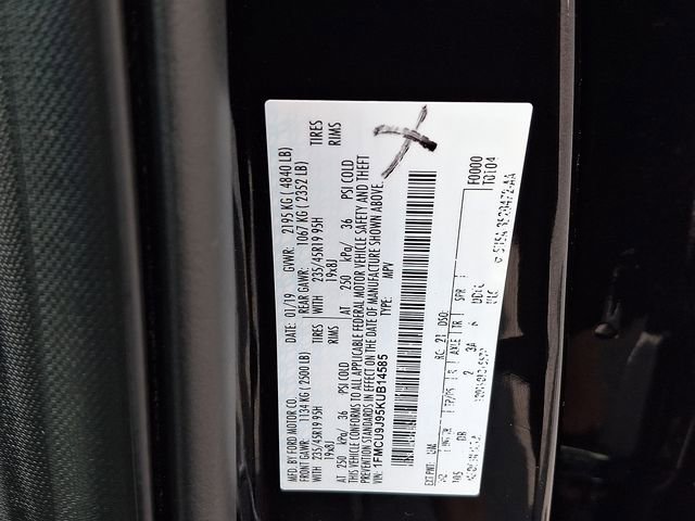 Certified 2019 Ford Escape Titanium AWD/4WD image 32