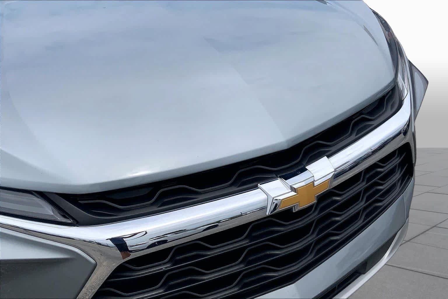Used 2024 Chevrolet Blazer LT FWD image 29