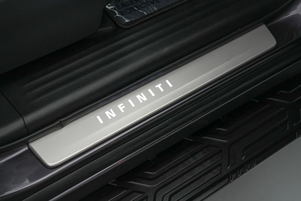 Used 2024 INFINITI QX80 Sensory AWD/4WD image 27