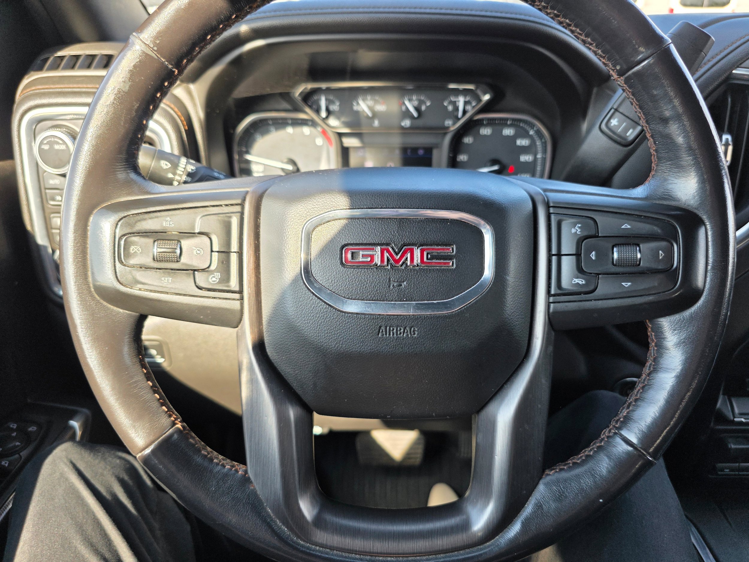 Used 2020 GMC Sierra 1500 AT4 w/ AT4 Premium Package AWD/4WD image 13