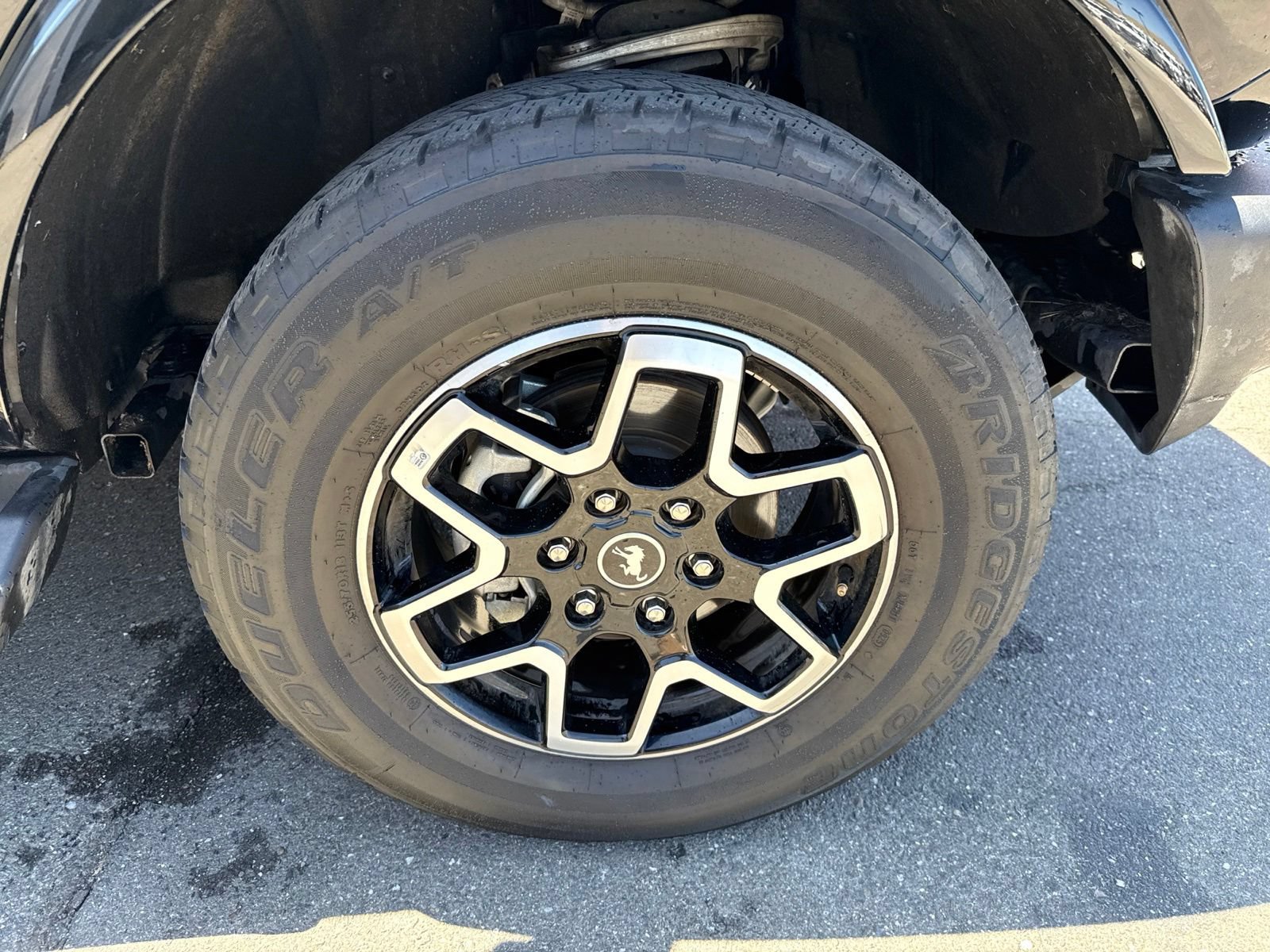Certified 2025 Ford Bronco Outer Banks AWD/4WD image 17