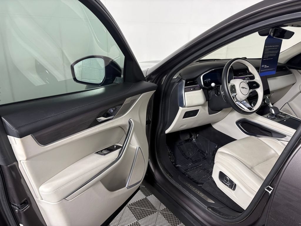 Used 2021 Jaguar F-PACE S AWD/4WD image 11