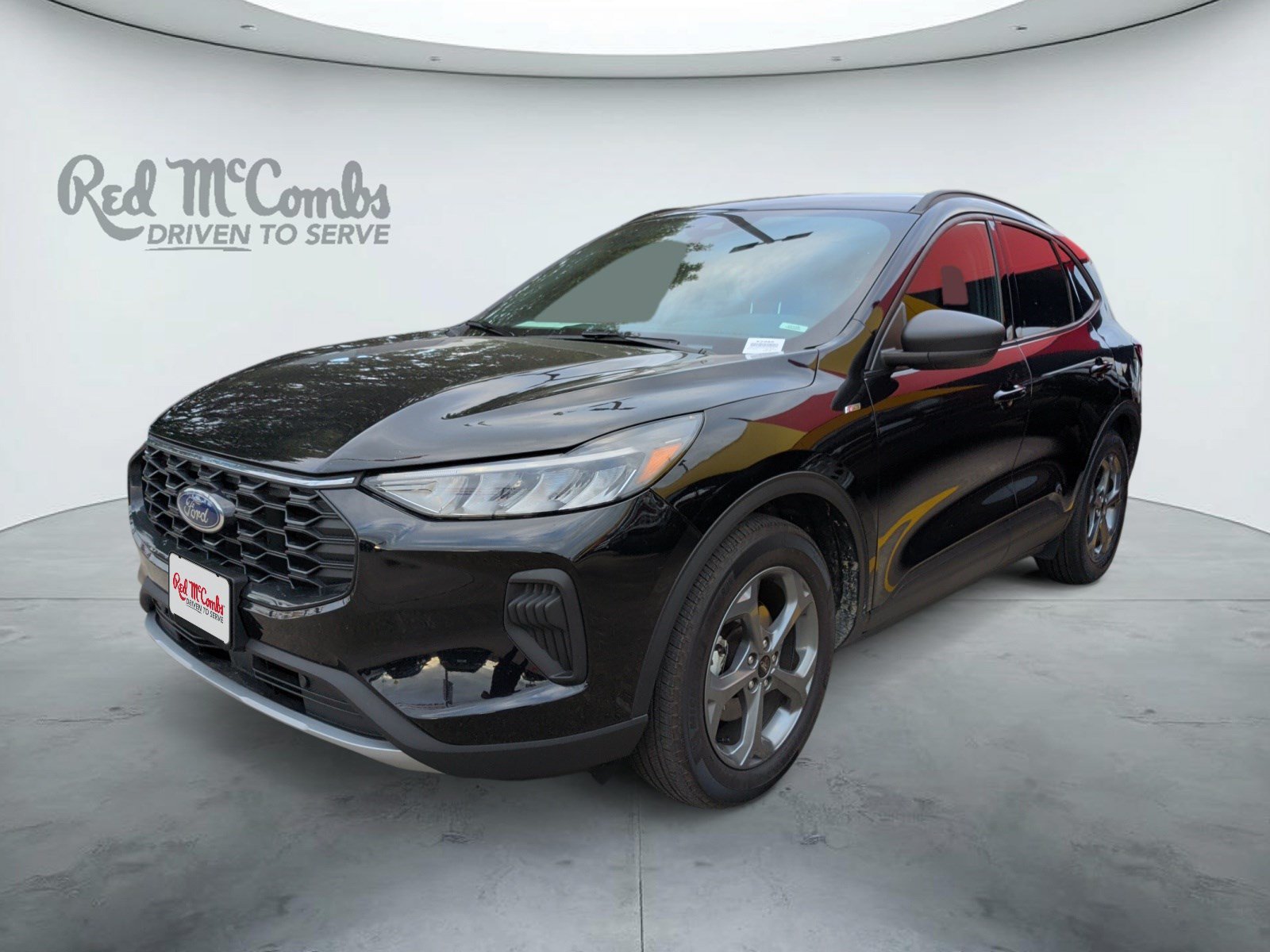 Certified 2025 Ford Escape ST-Line FWD image 1