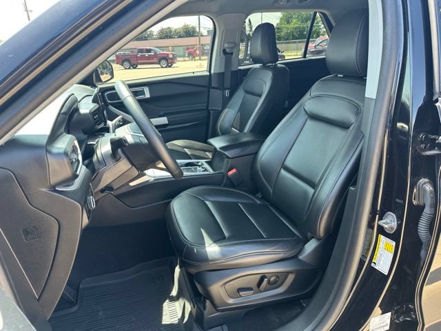 Certified 2024 Ford Explorer XLT w/ Equipment Group 202A AWD/4WD image 16