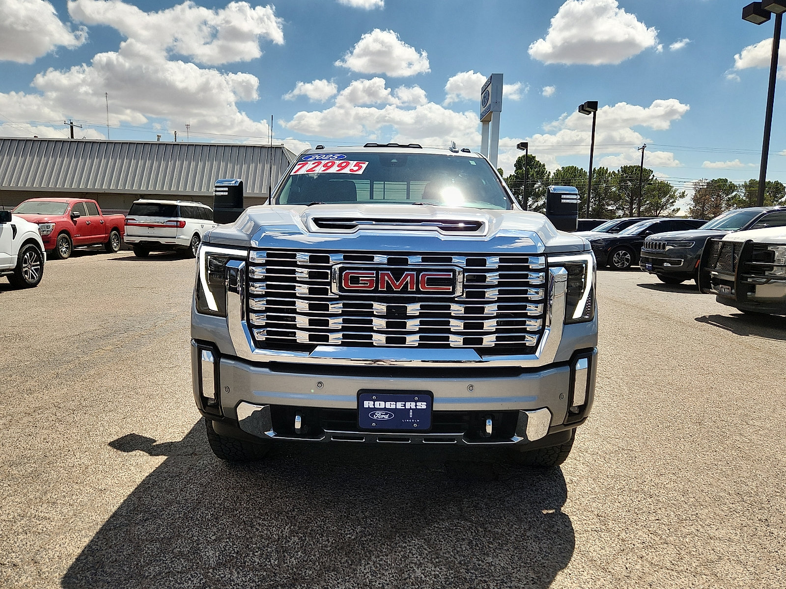 Used 2025 GMC Sierra 2500 Denali w/ Denali Reserve Package AWD/4WD image 2