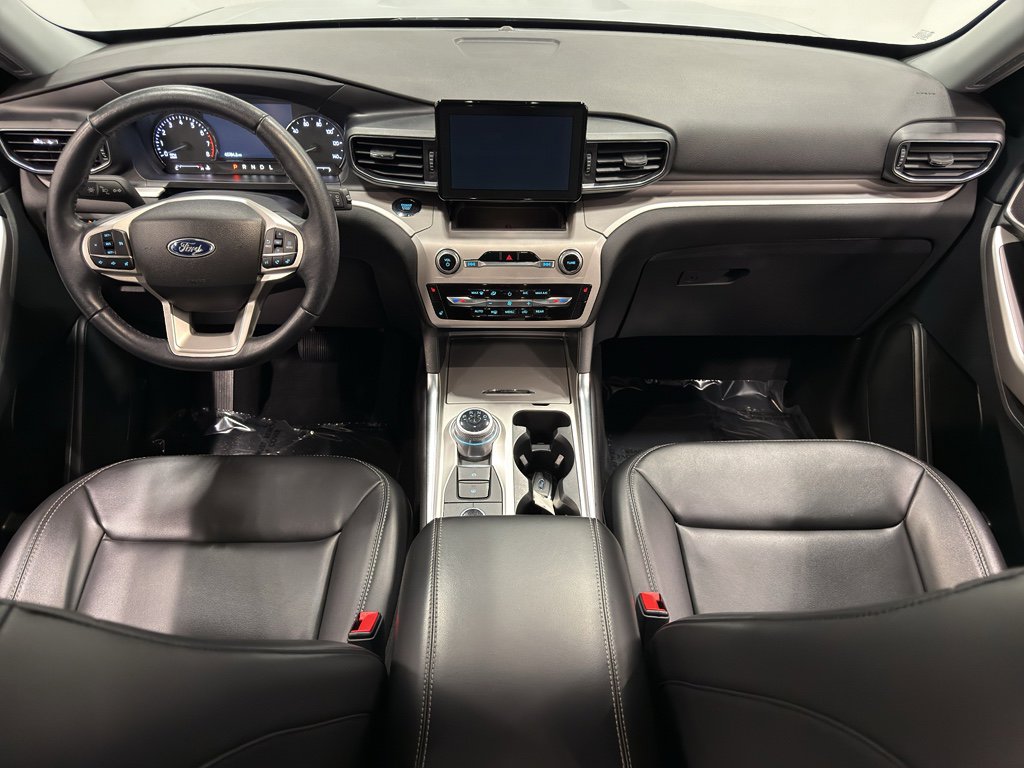 Certified 2023 Ford Explorer XLT w/ Equipment Group 202A image 29