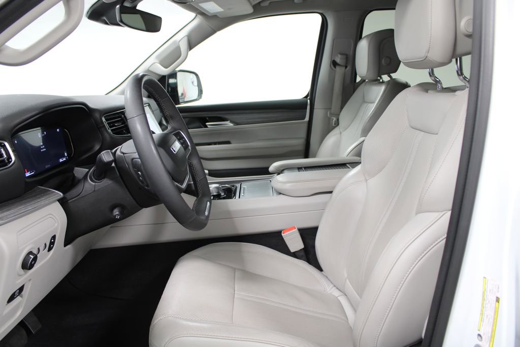 Used 2024 Jeep Wagoneer Series II image 23