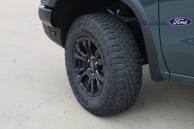Used 2026 Chevrolet Silverado 1500 ZR2 w/ Dark Appearance Package AWD/4WD image 9