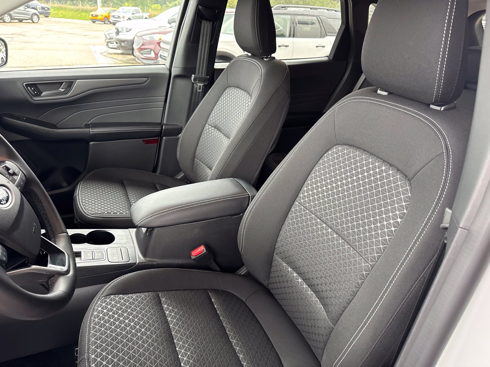 Certified 2024 Ford Escape Active AWD/4WD image 23