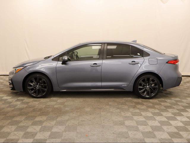 Used 2024 Toyota Corolla SE image 2