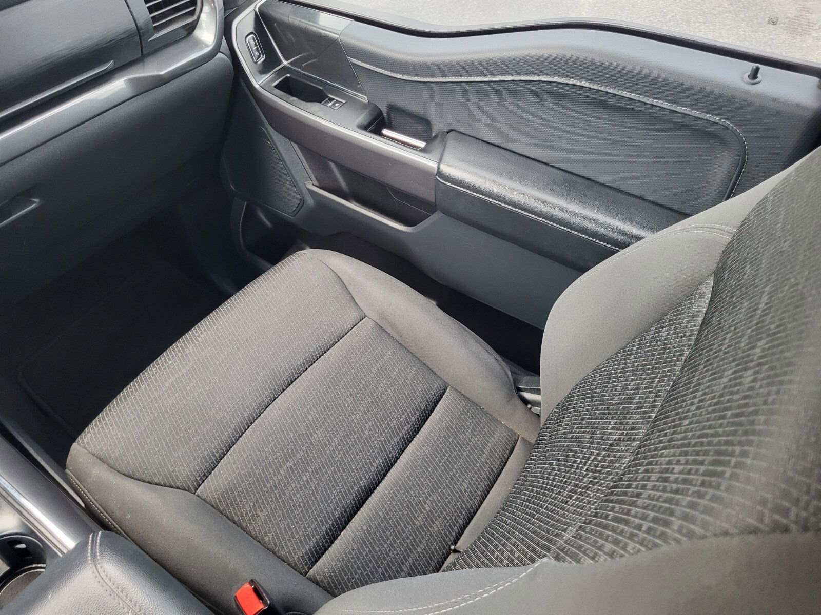 Certified 2023 Ford F150 XLT w/ Equipment Group 302A High image 17