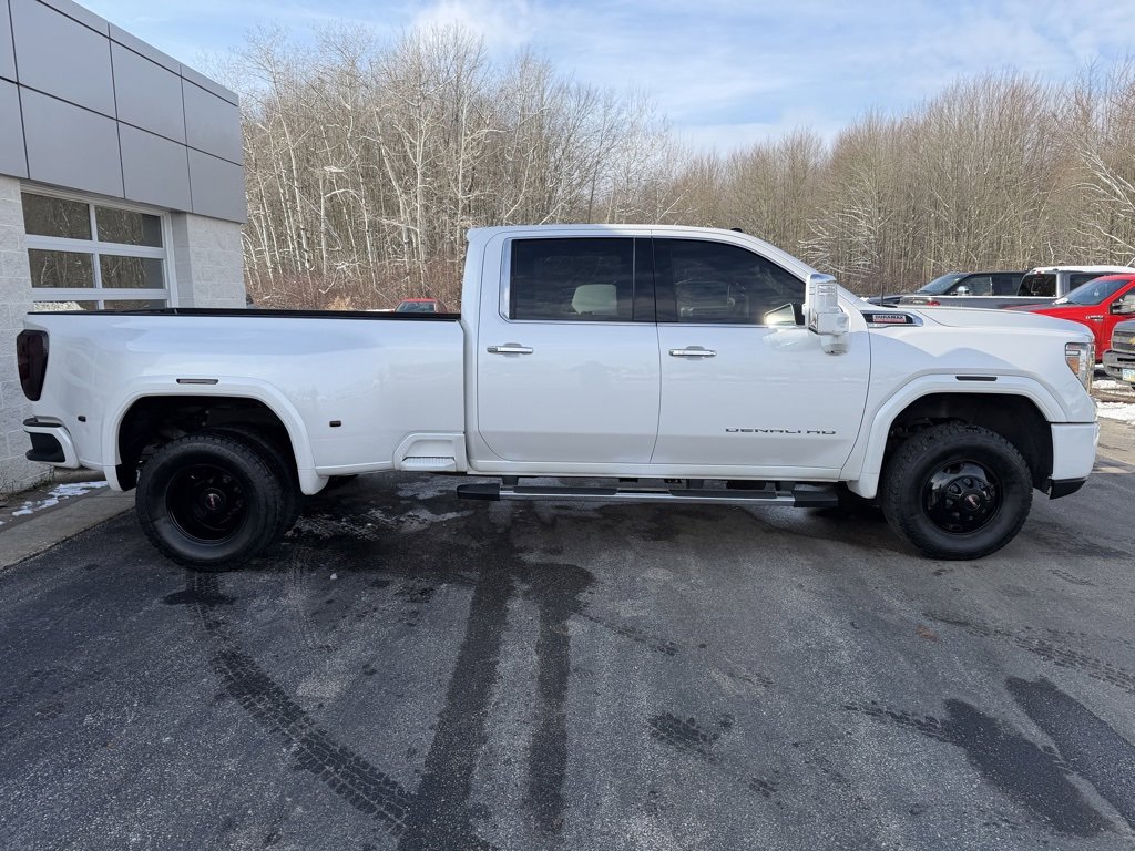 Used 2022 GMC Sierra 3500 Denali w/ Denali Ultimate Package image 33