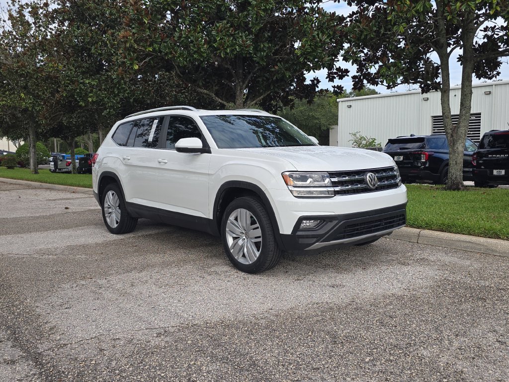 Used 2019 Volkswagen Atlas SE w/ Panoramic Sunroof Package FWD image 2