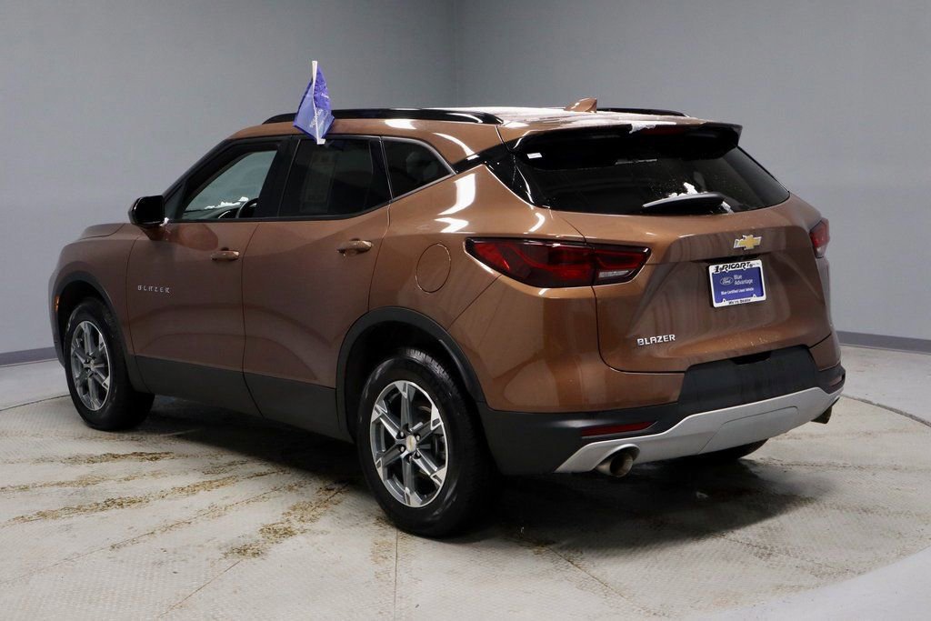Used 2023 Chevrolet Blazer LT w/ Convenience Package image 3