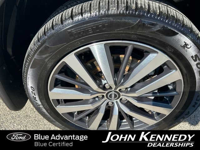 Used 2022 Nissan Pathfinder Platinum w/ Cargo Package AWD/4WD image 7
