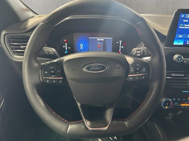 Certified 2025 Ford Escape ST-Line Select AWD/4WD image 23