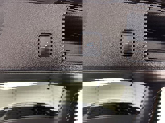 Certified 2023 Ford Escape Platinum image 38