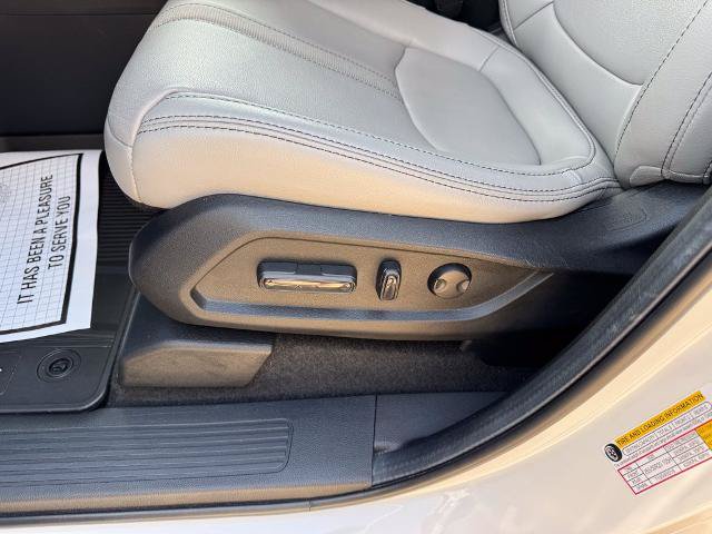 Used 2025 Honda Pilot Touring image 13