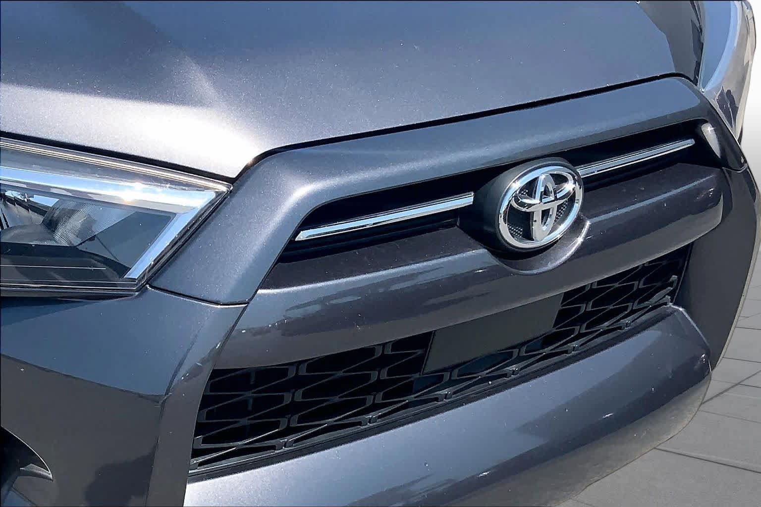 Used 2023 Toyota 4Runner SR5 RWD image 30